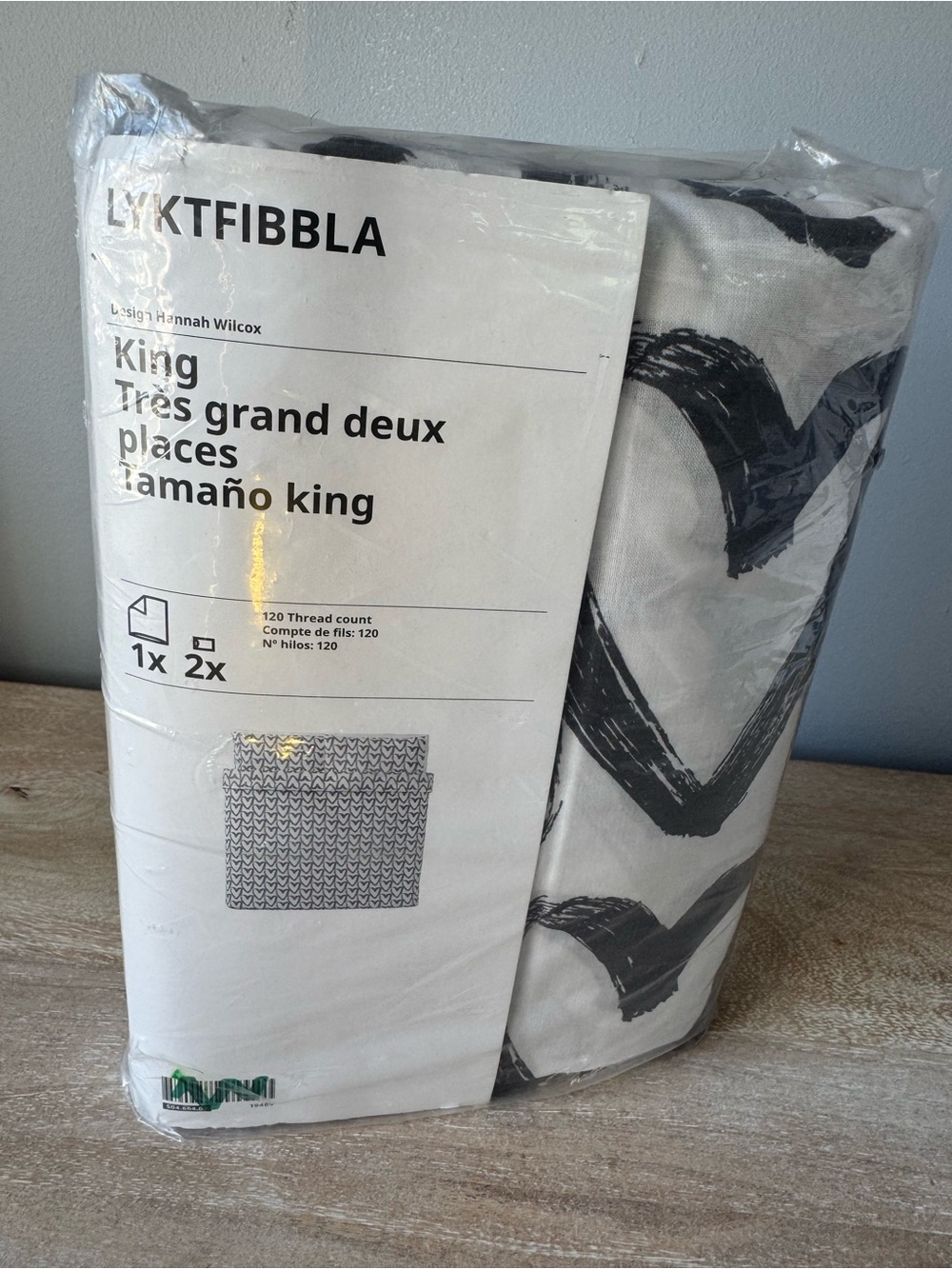 IKEA LYKTFIBBLA King Duvet Cover - White with Black Heart Print